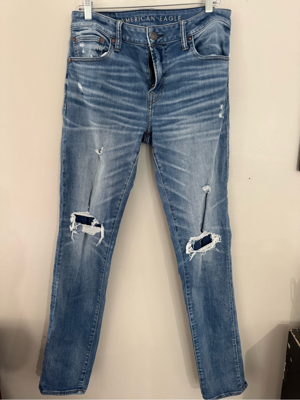 American Eagle Outfitters Men’s Light Blue Distressed Skinny Jeans -Cozy Airflex